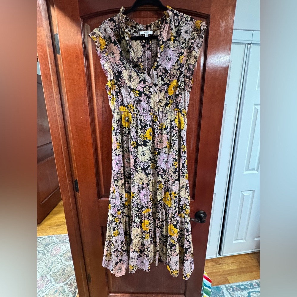 NEW BB Dakota by Steve Madden Floral V-Neck Midi Dress